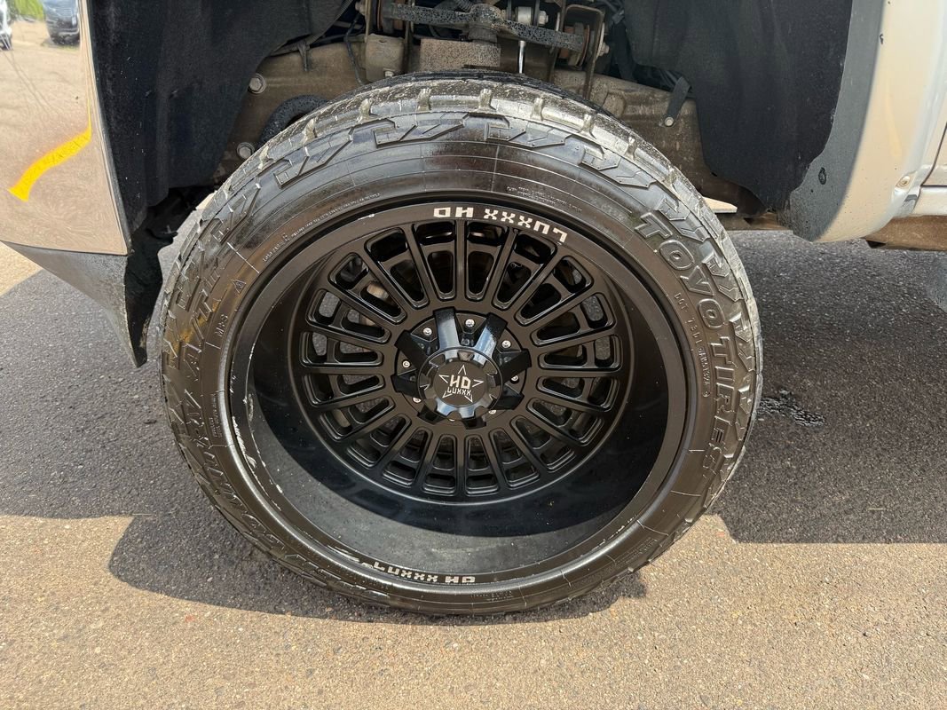 Used 2017 Chevrolet Silverado 2500 LT w/ LT Convenience Package image 12