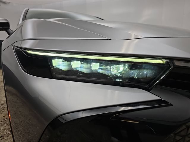 Used 2023 Toyota Crown AWD/4WD image 14