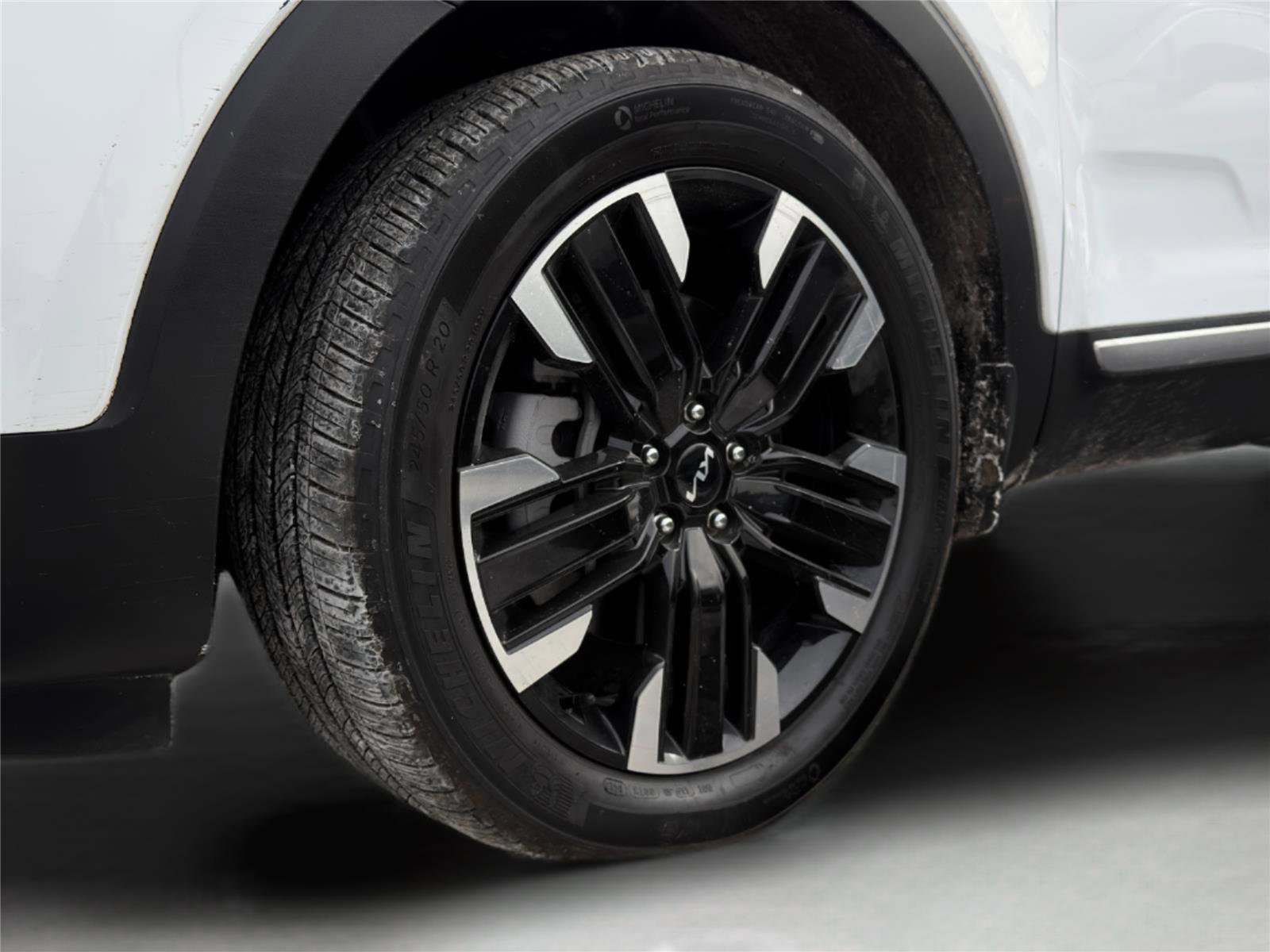 Used 2023 Kia Telluride SX image 32