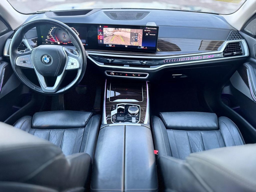 Used 2023 BMW X7 xDrive40i w/ Premium Package image 12