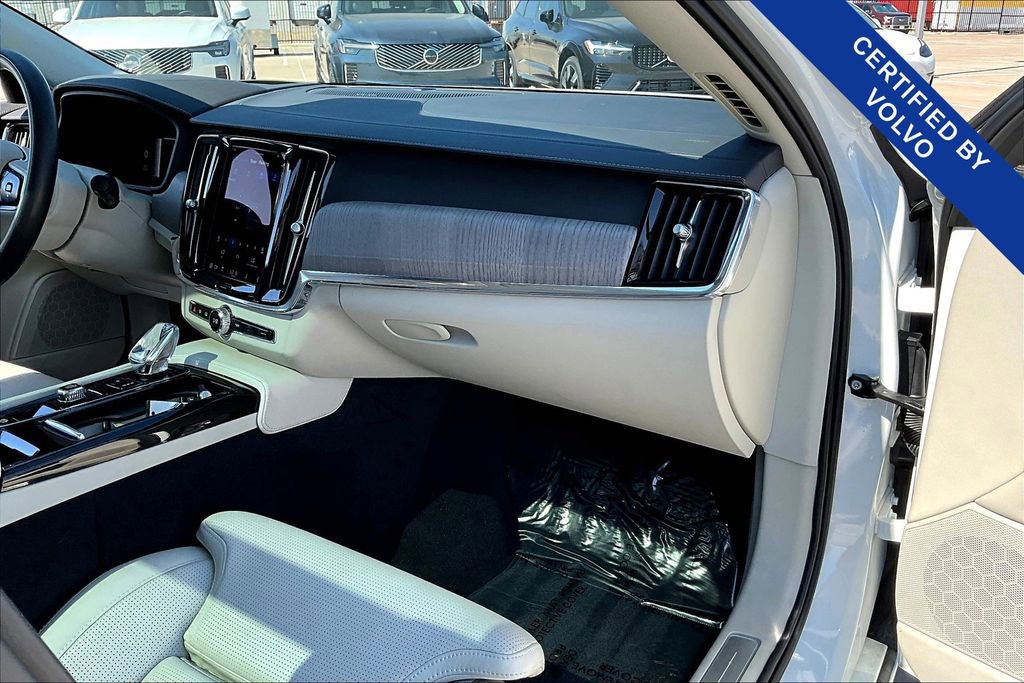 Certified 2024 Volvo S90 T8 Ultimate w/ Lounge Package image 21