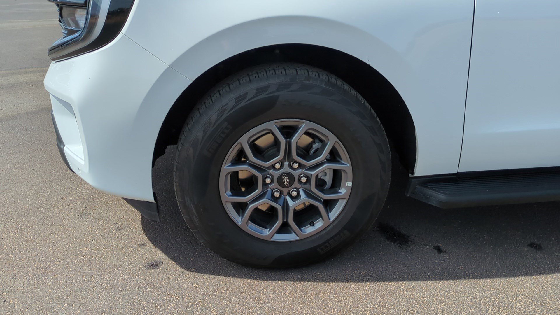 Used 2025 Ford Expedition Active image 11