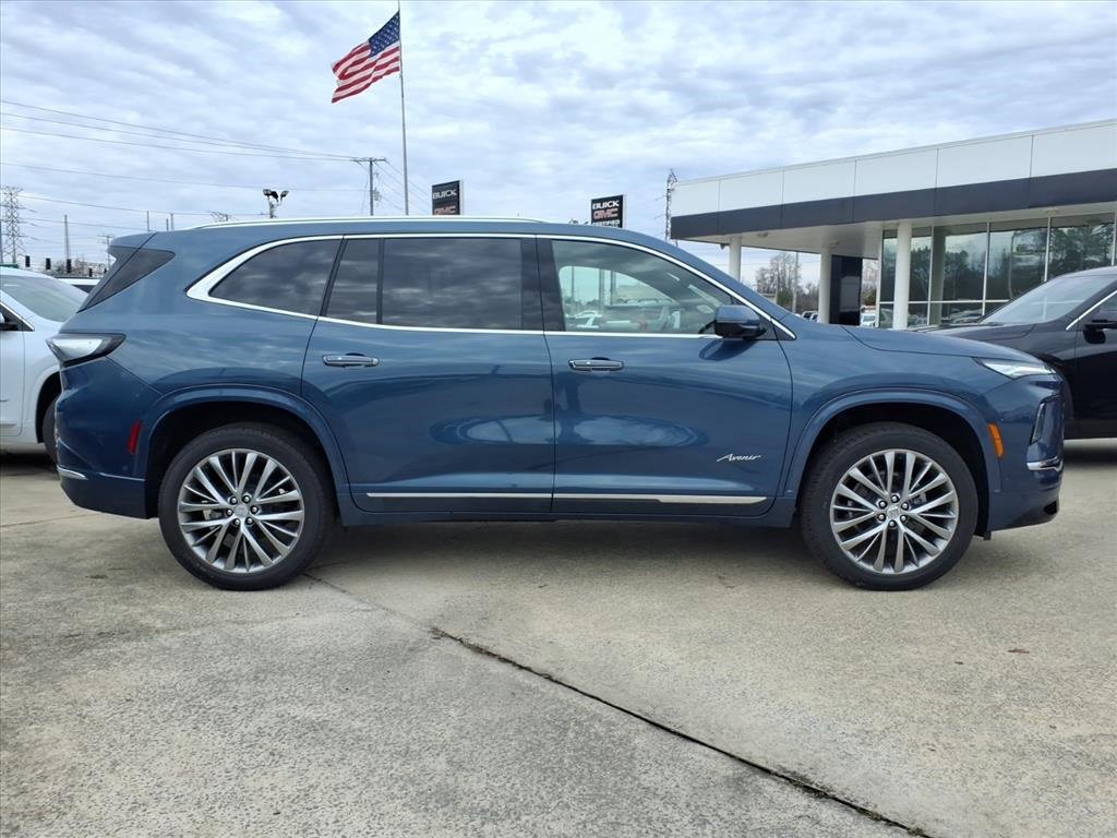 New 2026 Buick Enclave Avenir w/ Super Cruise Package image 8