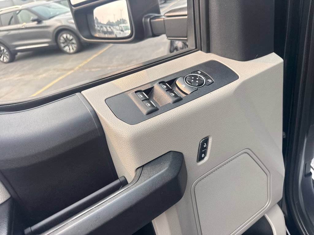 Used 2017 Ford F250 XL w/ STX Appearance Package AWD/4WD image 18