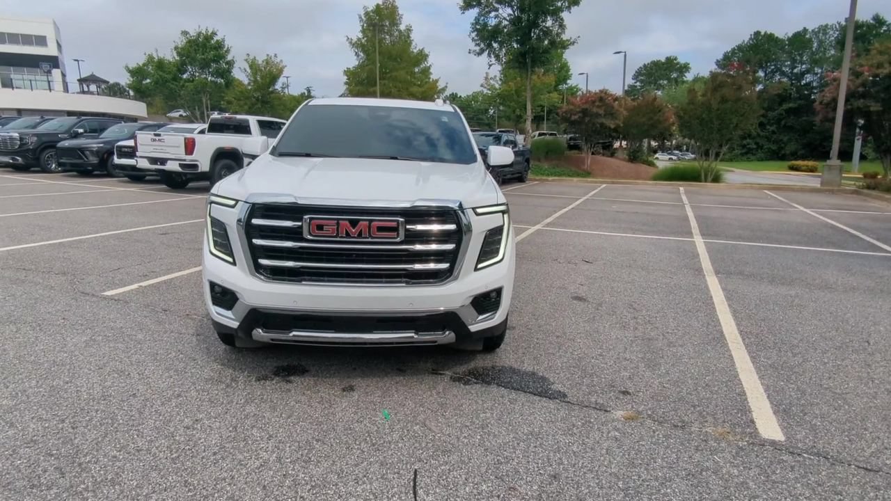 Used 2025 GMC Yukon Elevation AWD/4WD image 3