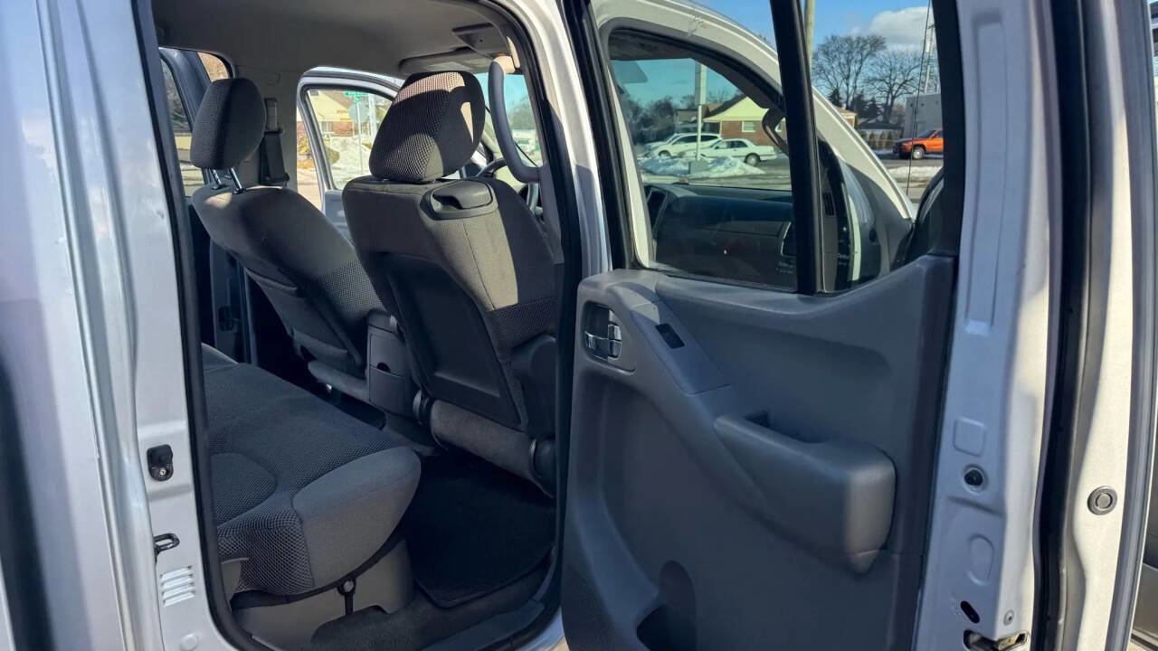 Used 2012 Nissan Frontier SV w/ SV Premium Utility Pkg image 20