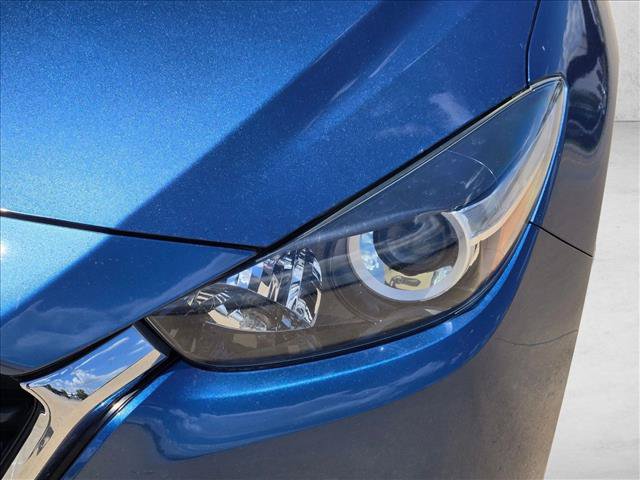 Used 2018 MAZDA MAZDA3 Touring FWD image 10