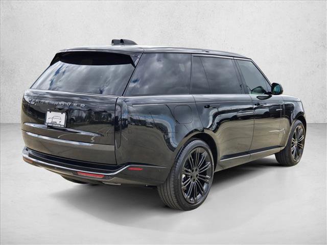 New 2026 Land Rover Range Rover Long Wheelbase SE image 2