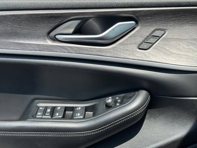 Used 2023 Jeep Grand Cherokee Limited AWD/4WD image 30
