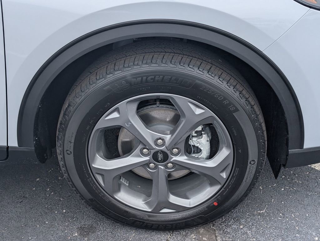 New 2026 Ford Escape ST-Line image 18