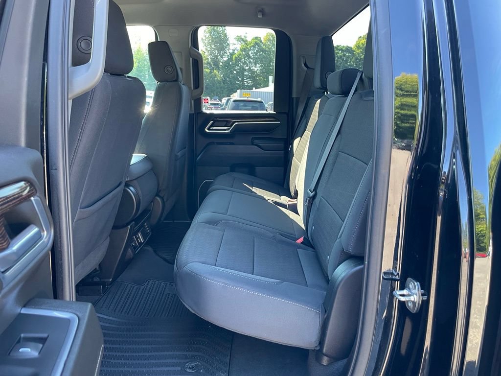 Used 2024 GMC Sierra 2500 SLE w/ SLE Value Package; AWD/4WD image 16