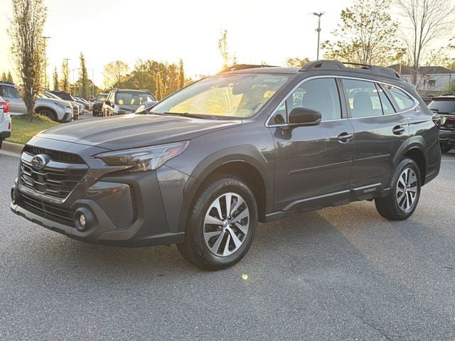 Used 2025 Subaru Outback AWD/4WD image 7