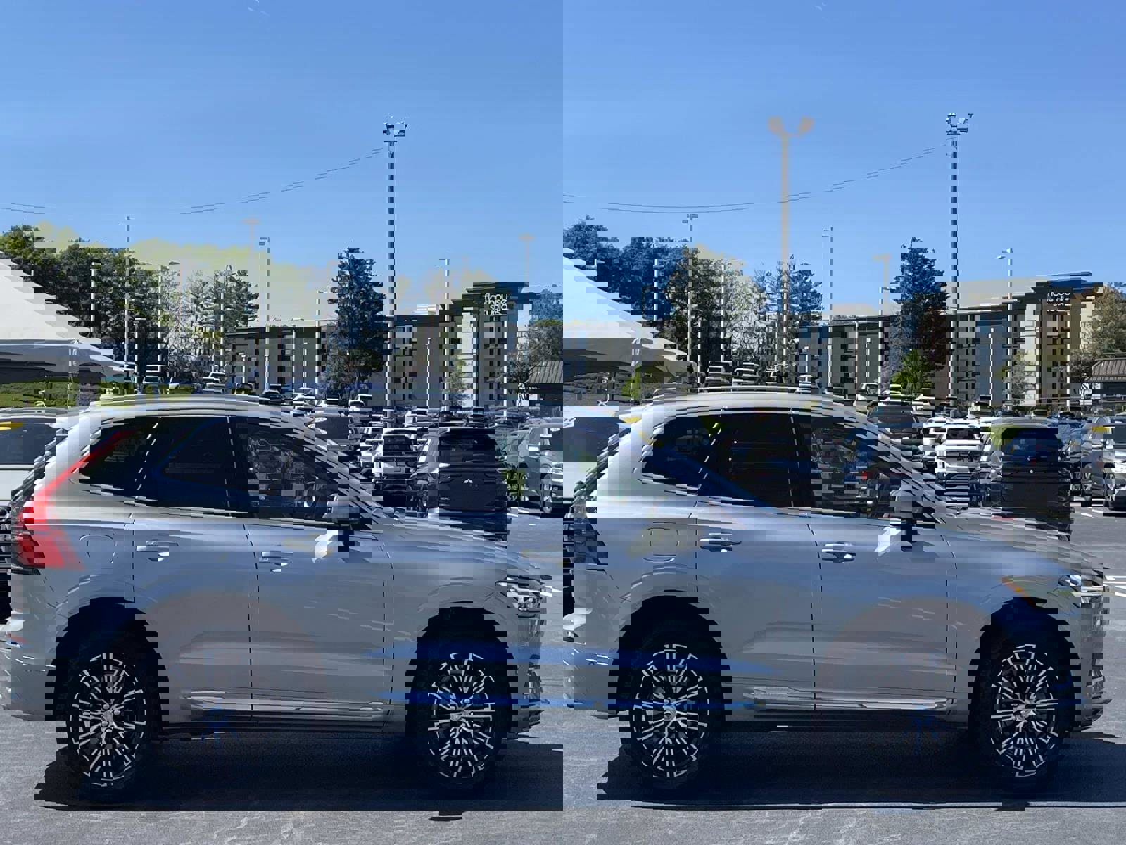 Used 2018 Volvo XC60 T5 Inscription w/ Convenience Package AWD/4WD image 8