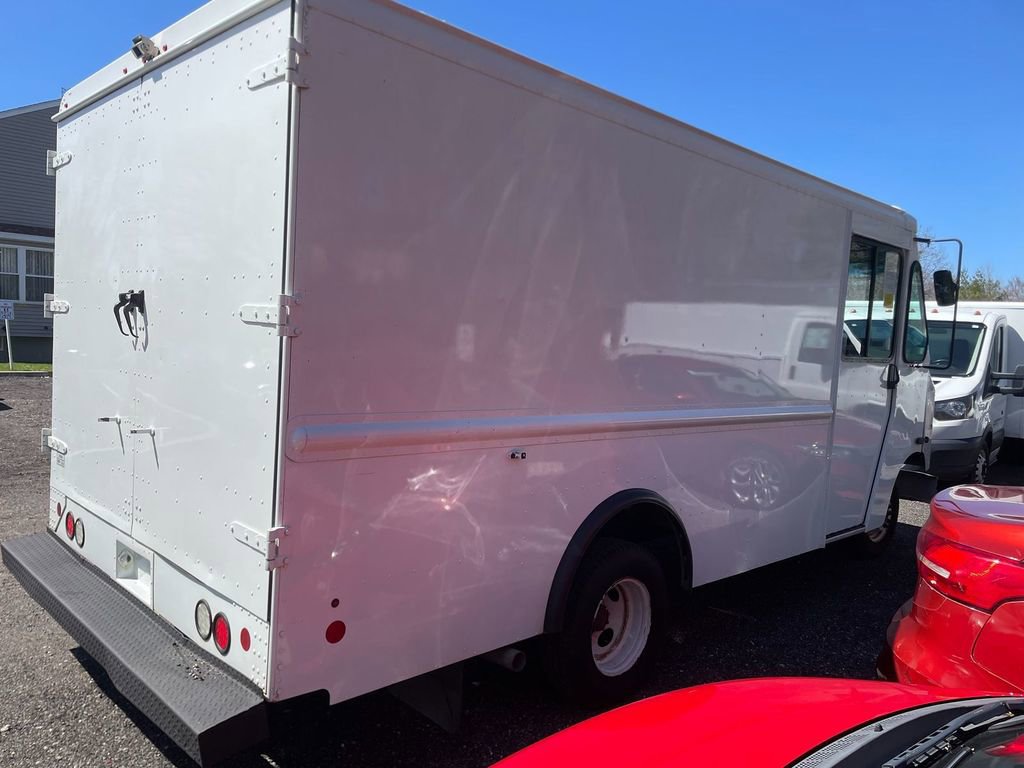 Used 2016 Ford E-350 and Econoline 350 Super Duty w/ A/C Prep Package RWD image 5