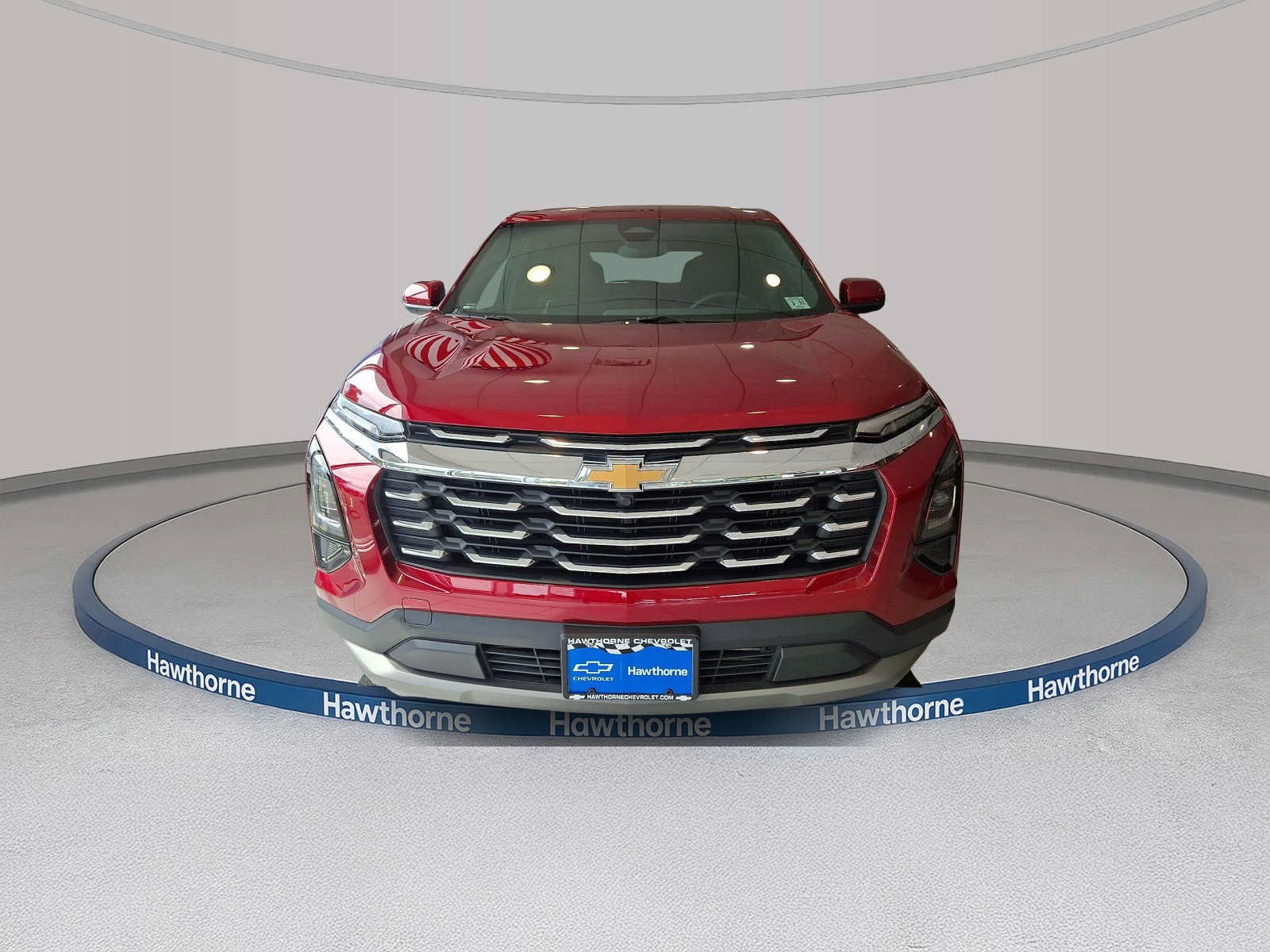 Used 2026 Chevrolet Equinox LT AWD/4WD image 2