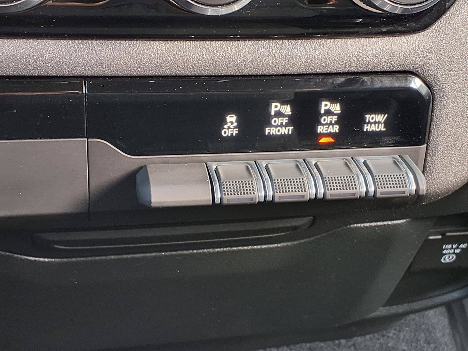 Used 2026 RAM 1500 Warlock AWD/4WD image 24