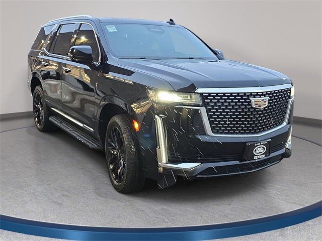 Used 2022 Cadillac Escalade Premium Luxury image 4