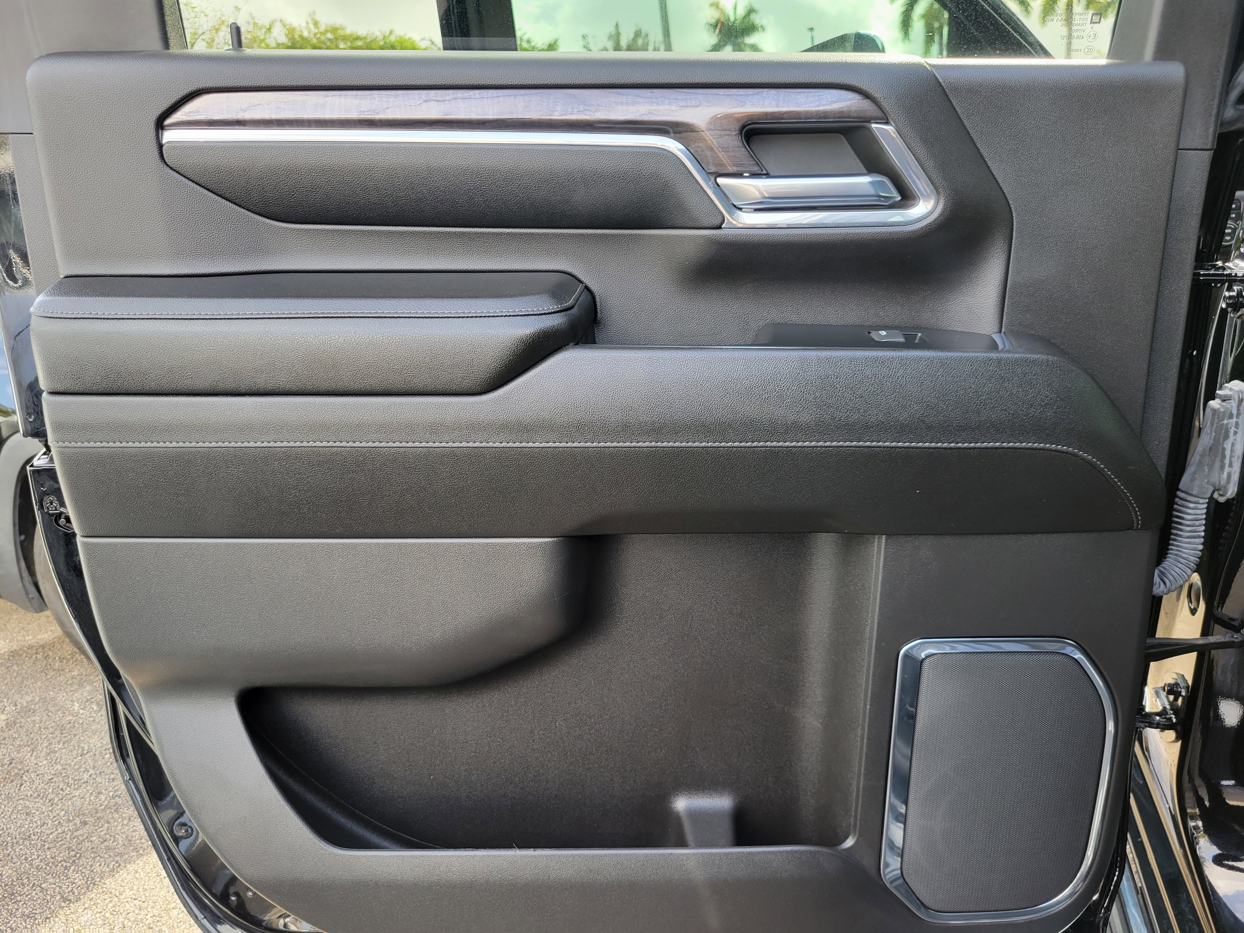 Used 2024 Chevrolet Silverado 2500 LTZ w/ LTZ Plus Package image 24