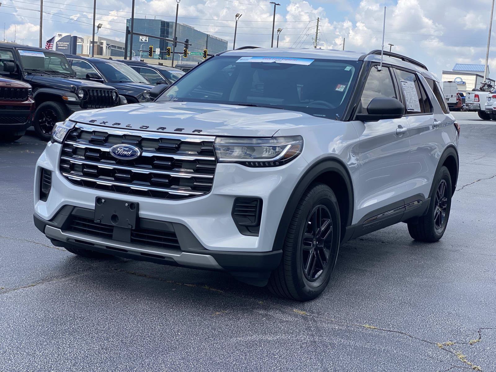 Used 2026 Ford Explorer Active RWD image 11