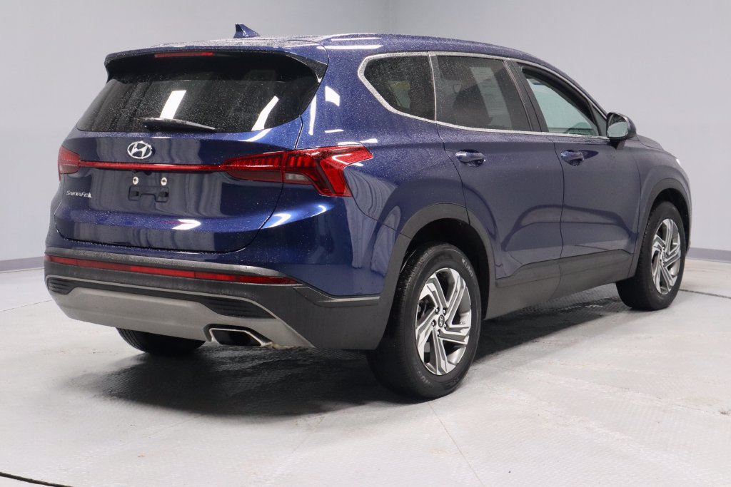 Used 2023 Hyundai Santa Fe SE FWD image 7