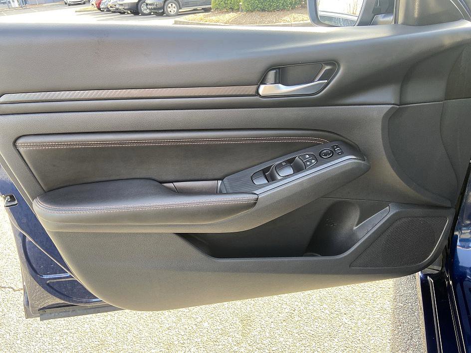 Certified 2022 Nissan Altima 2.5 SR image 9