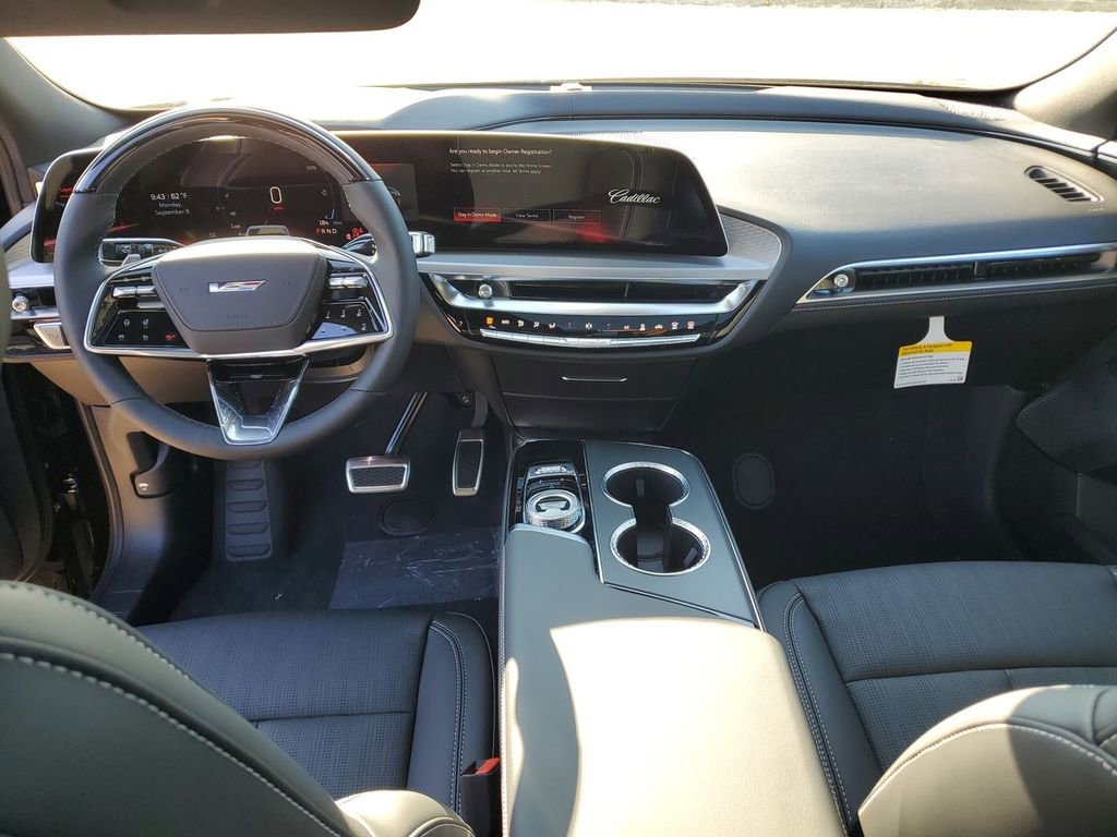 New 2026 Cadillac Lyriq V image 20