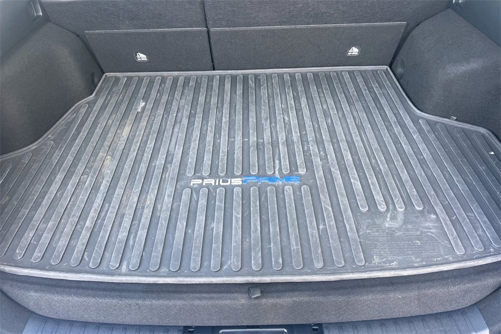 Certified 2022 Toyota Prius Prime XLE image 17