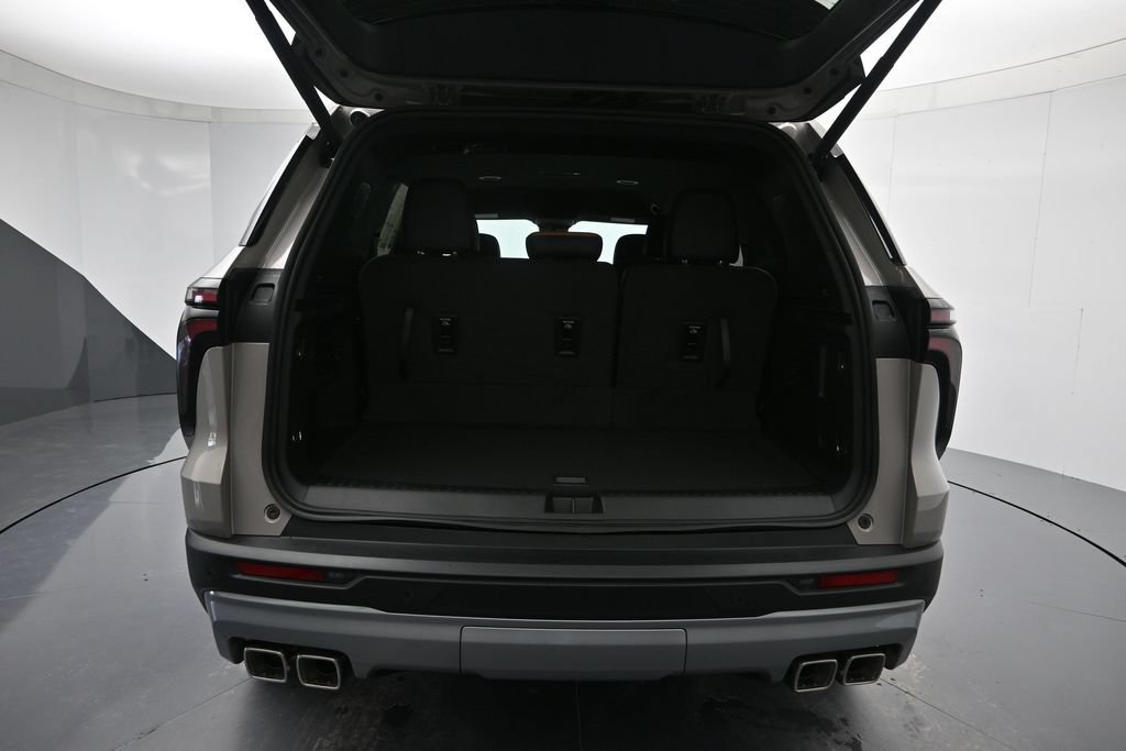 New 2027 Chevrolet Traverse Z71 w/ Enhanced Driving Package AWD/4WD image 27