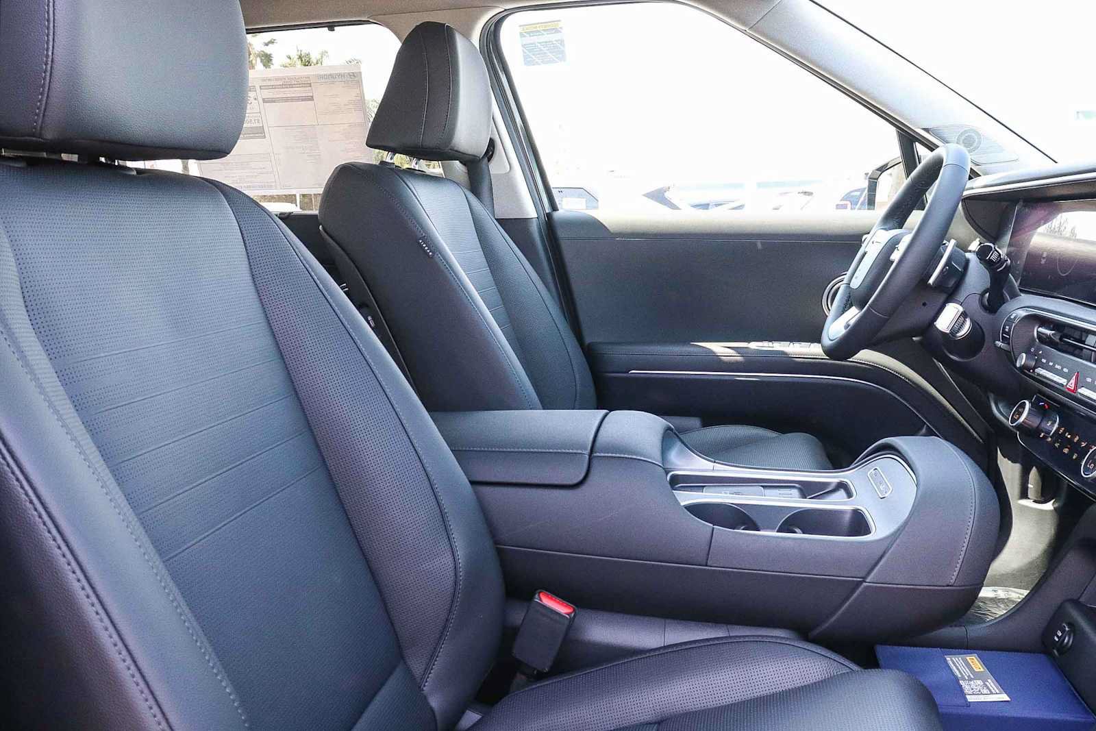 New 2027 Hyundai Palisade Limited FWD image 24