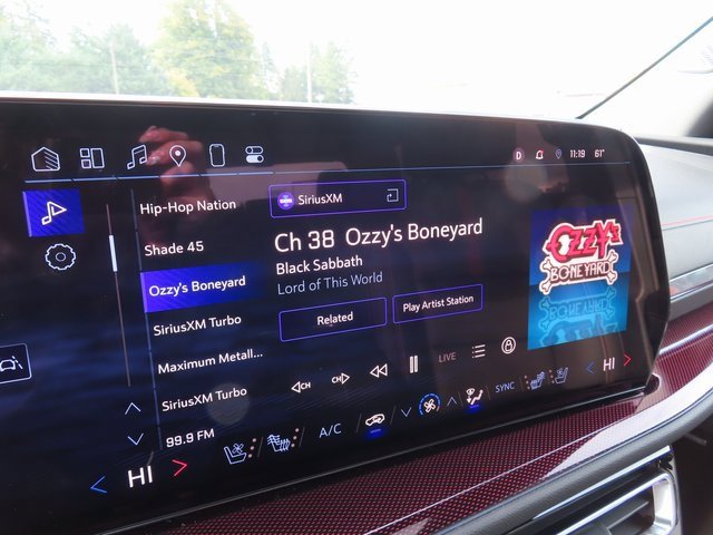 Certified 2024 Chevrolet Traverse RS w/ LPO, Floor Liner Package image 21