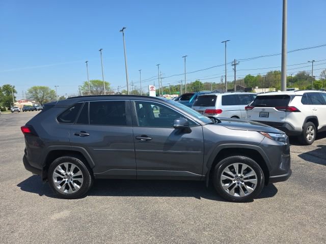 Certified 2023 Toyota RAV4 XLE Premium image 4