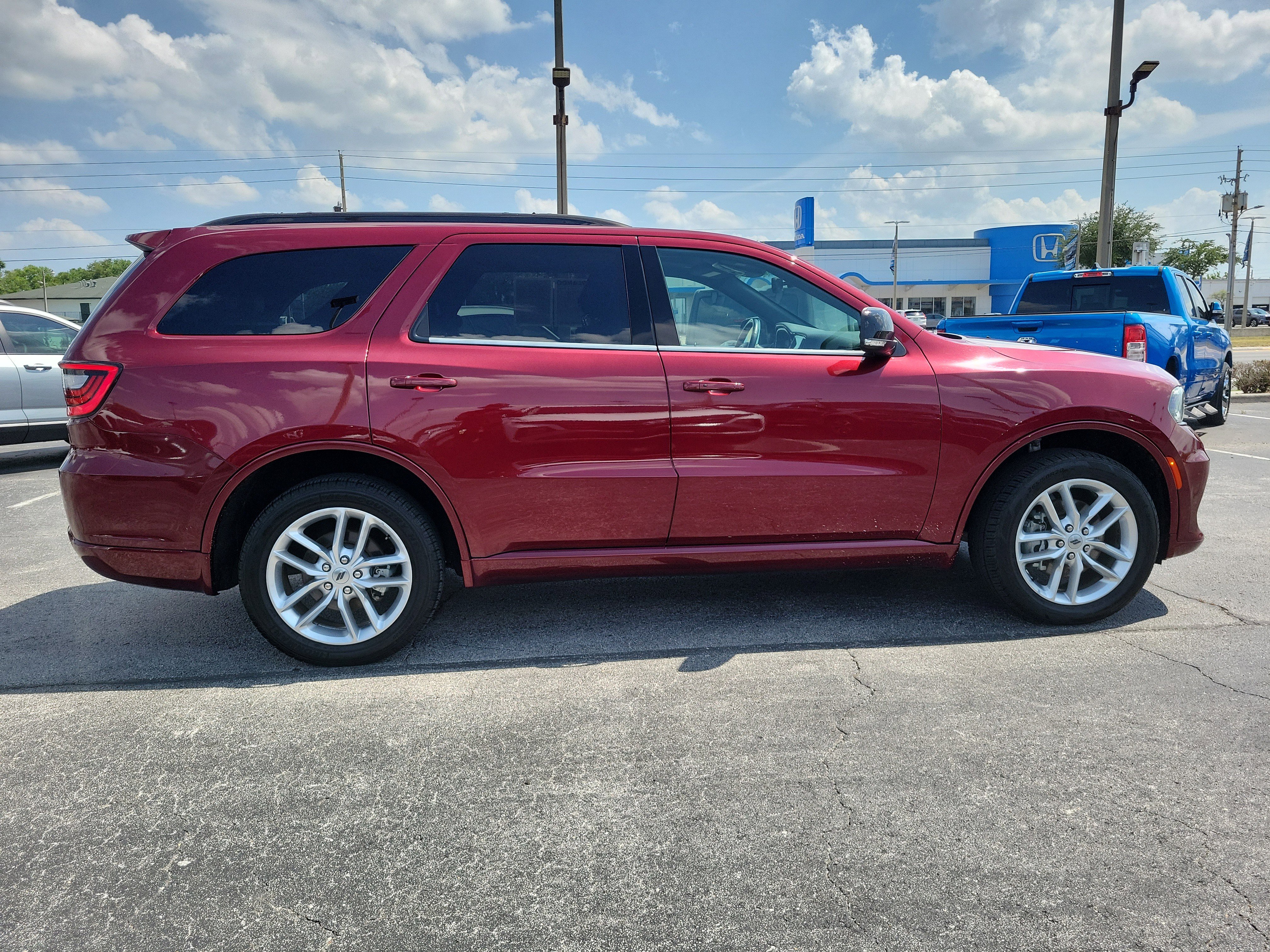 Used 2023 Dodge Durango GT AWD/4WD image 8