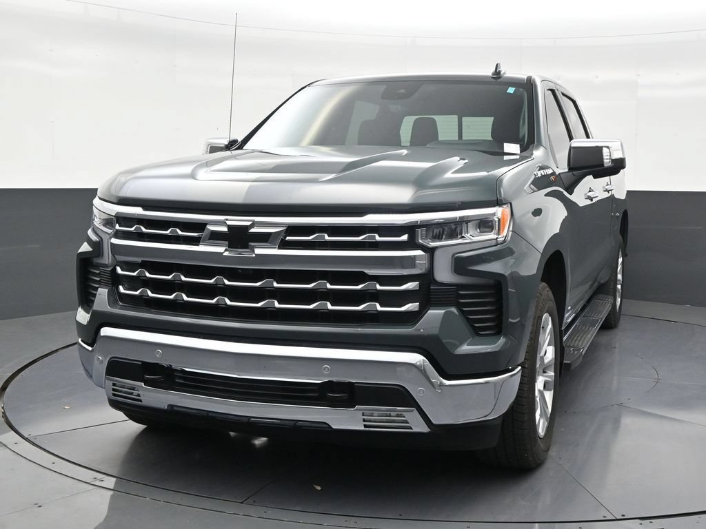 Used 2025 Chevrolet Silverado 1500 LTZ w/ Technology Package RWD image 8