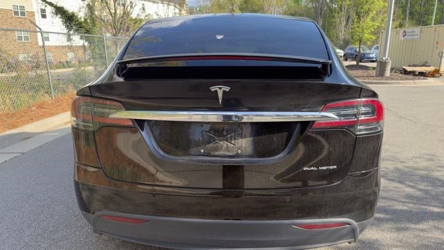 Used 2020 Tesla Model X Long Range image 12