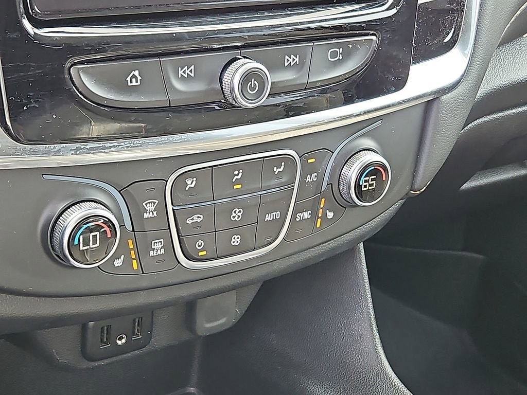 Certified 2021 Chevrolet Traverse LT FWD image 16