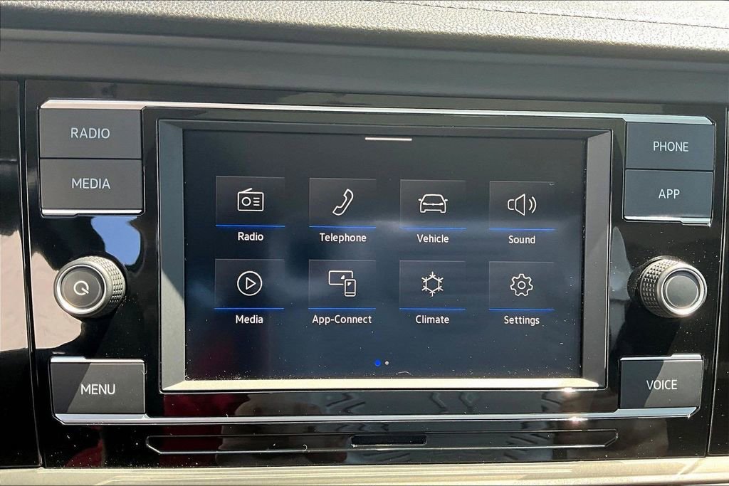 Used 2023 Volkswagen Jetta SE w/ Panoramic Sunroof Package FWD image 13