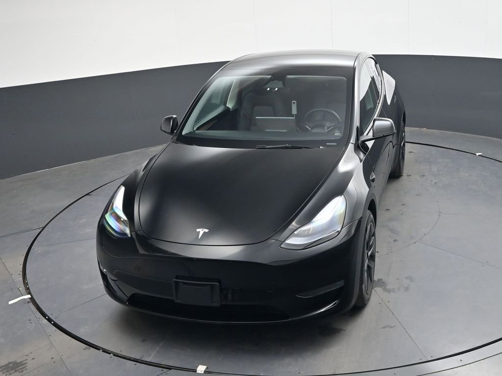 Used 2025 Tesla Model Y Long Range image 17