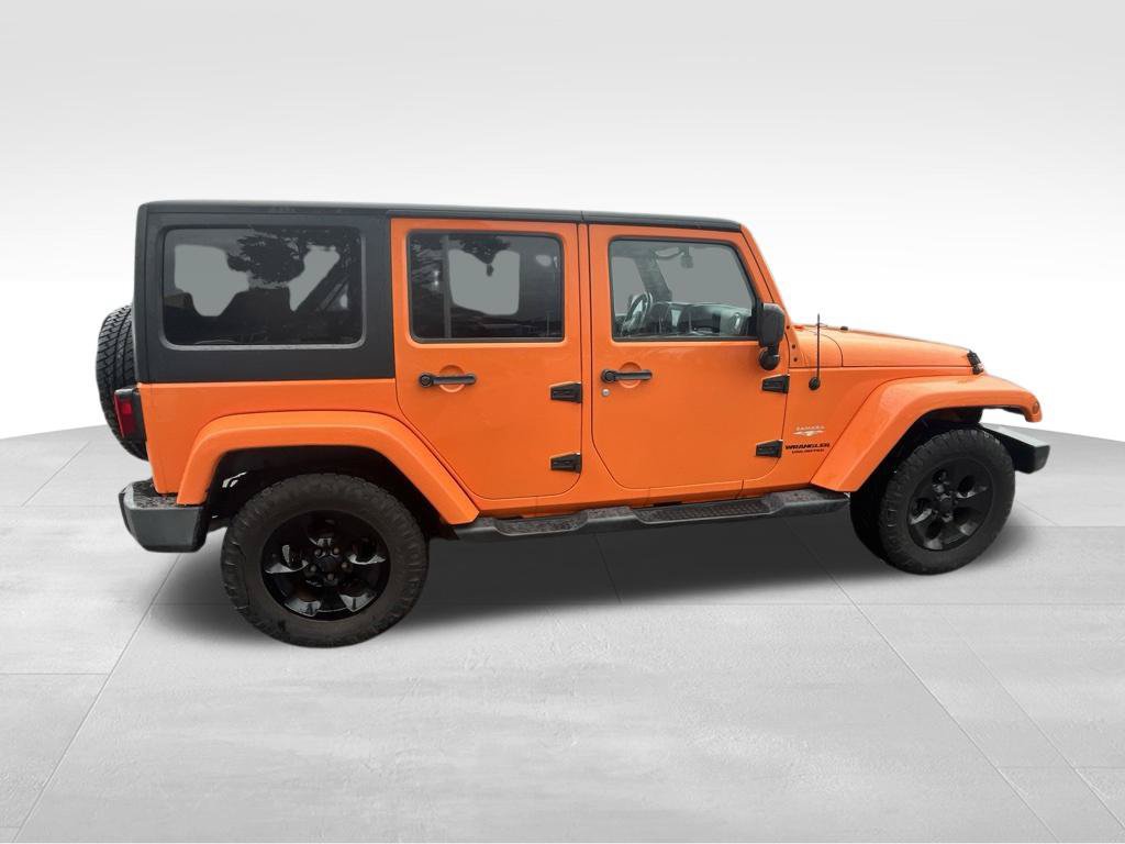 Used 2013 Jeep Wrangler Unlimited Sahara w/ Connectivity Group AWD/4WD image 15
