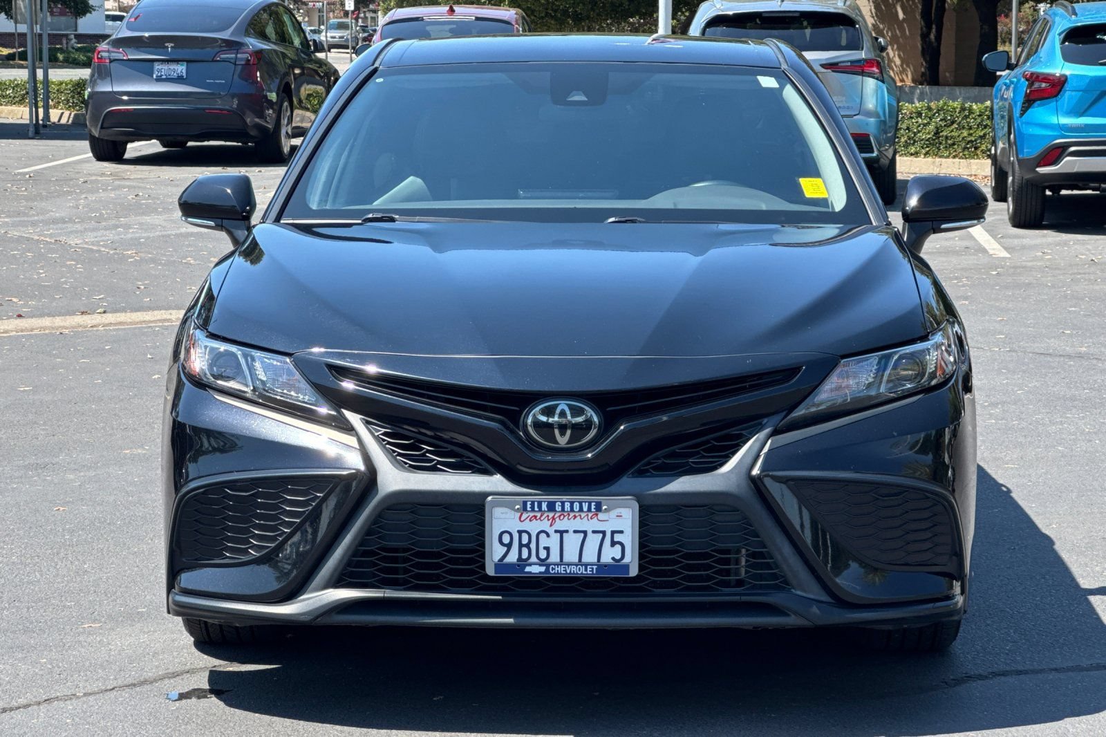 Used 2022 Toyota Camry SE FWD image 8