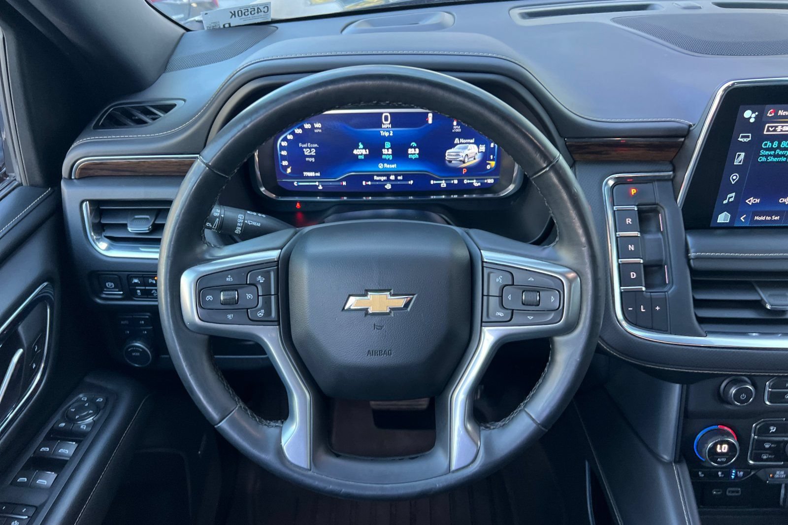 Used 2023 Chevrolet Suburban Premier AWD/4WD image 17