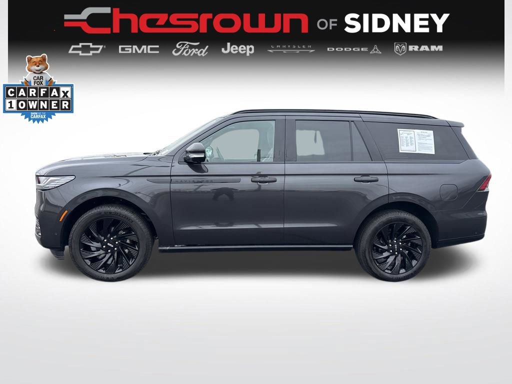 Used 2025 Lincoln Navigator Reserve w/ Jet Appearance Package image 2