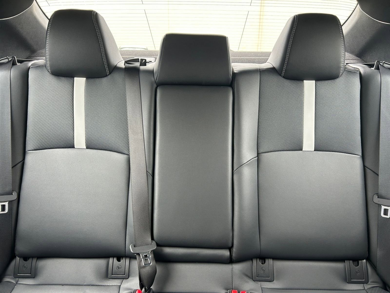 Used 2025 Toyota Camry SE FWD image 39