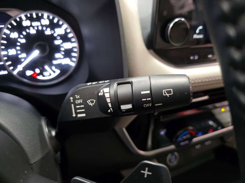 Used 2023 Nissan Rogue SL w/ SL Premium Package image 28