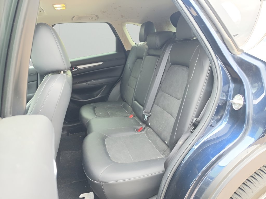 Used 2018 MAZDA CX-5 Touring w/ Preferred Equipment Package FWD image 10