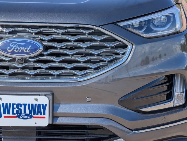 Used 2020 Ford Edge Titanium w/ Equipment Group 301A FWD image 9