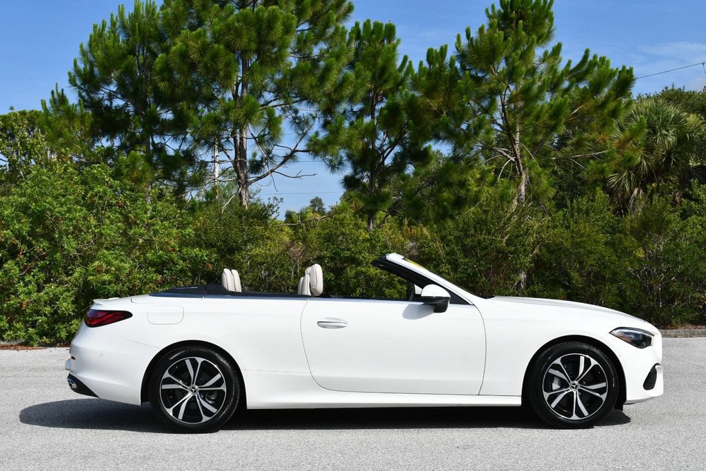 Used 2024 Mercedes-Benz CLE 300 4MATIC Cabriolet image 7
