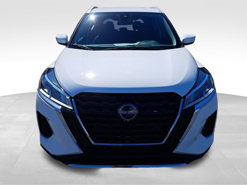 Used 2023 Nissan Kicks SV image 9