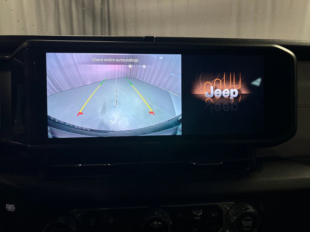 Used 2024 Jeep Wrangler Unlimited Sport AWD/4WD image 18