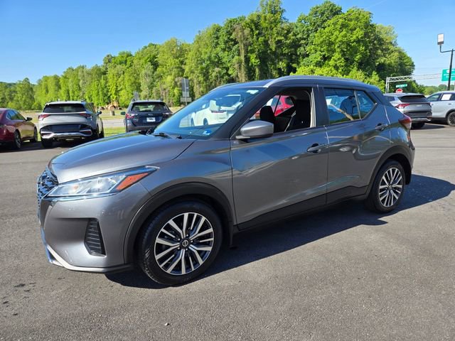 Used 2021 Nissan Kicks SV FWD image 3