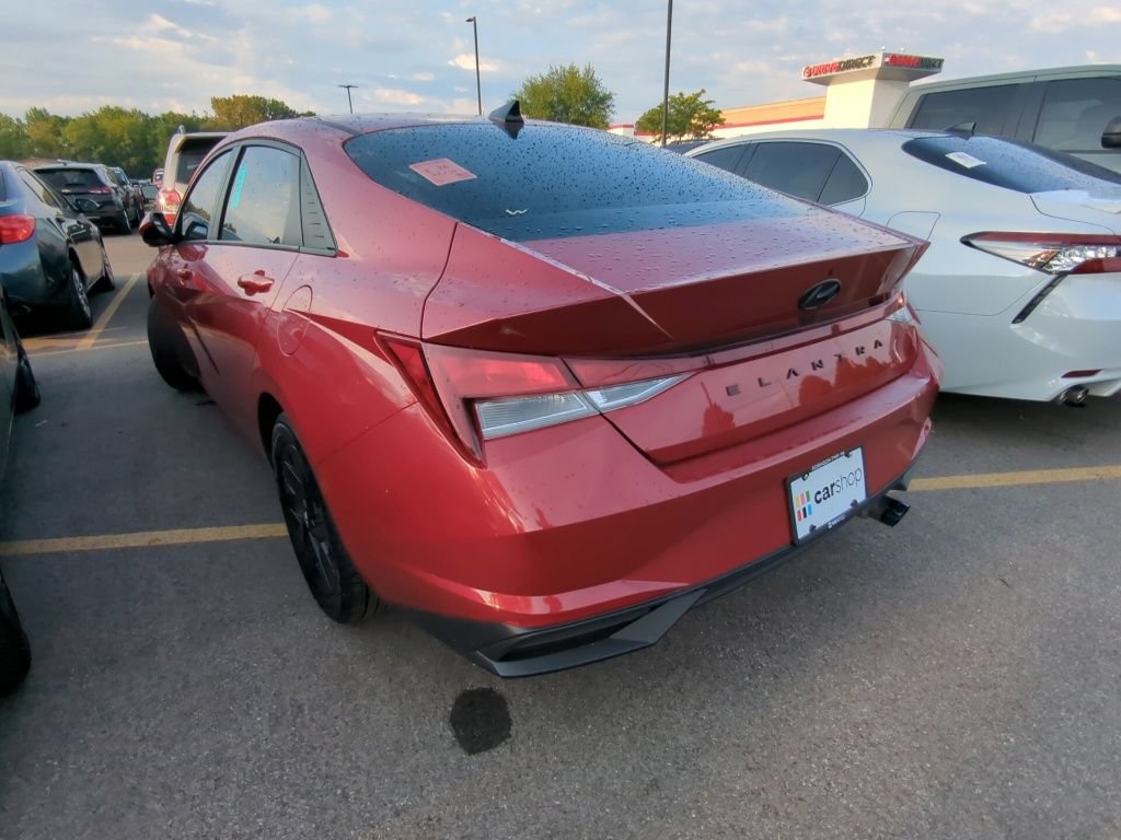 Used 2021 Hyundai Elantra SEL FWD image 4